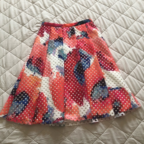 Trina Turk Poppy Perforated Skirt Floral - Picture 8 of 13